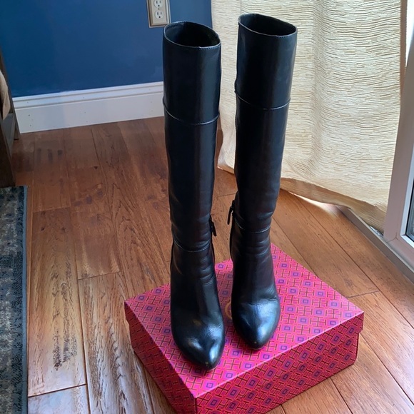 Tory Burch Linnett Wedge Boot - Picture 2 of 6